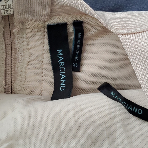 Dress - Picture 4 of 6